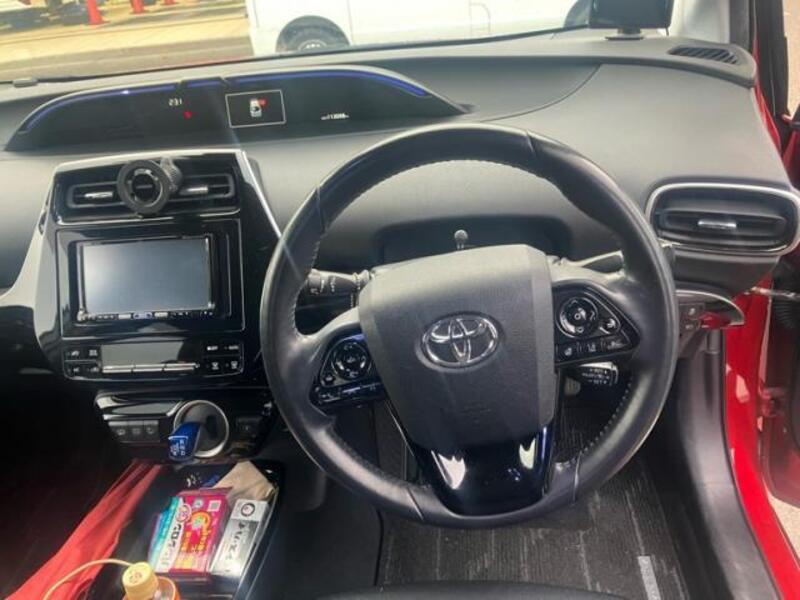 PRIUS PHV