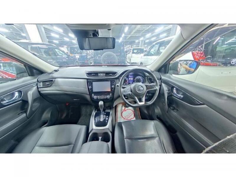 X-TRAIL