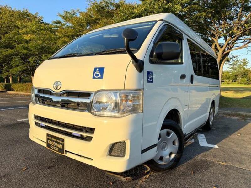 HIACE VAN