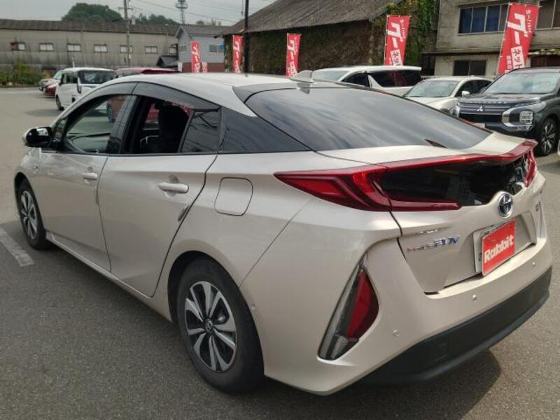 PRIUS PHV