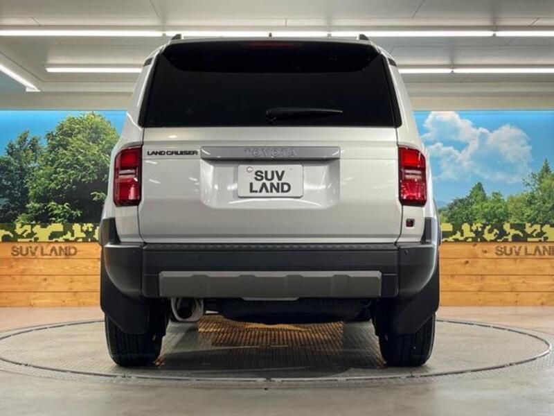 LAND CRUISER 250