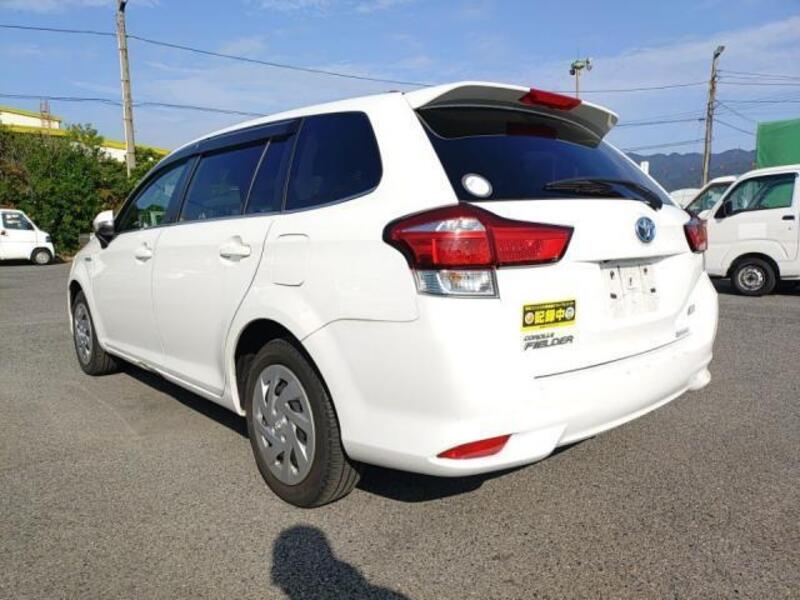 COROLLA FIELDER