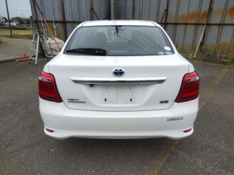 COROLLA AXIO