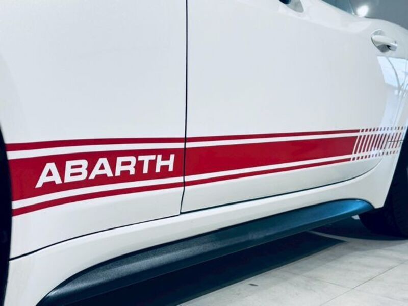 ABARTH 124 SPIDER