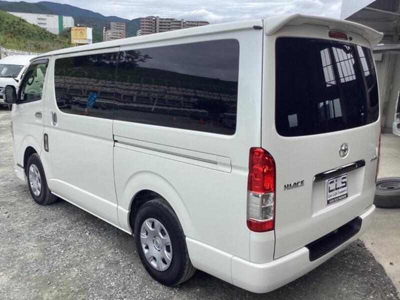 HIACE VAN