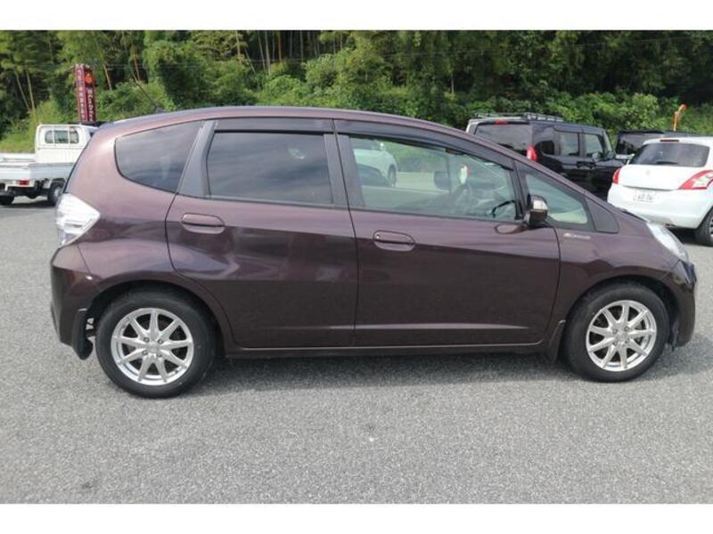 FIT HYBRID
