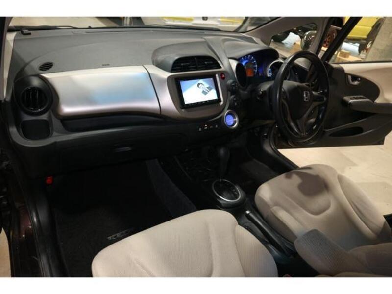 FIT HYBRID