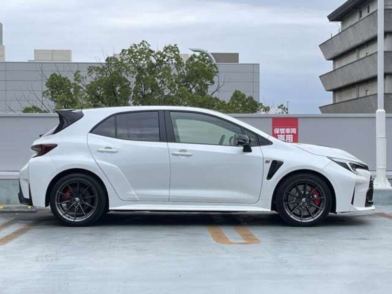 GR COROLLA