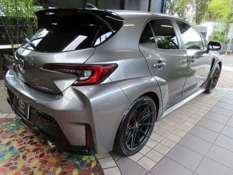 GR COROLLA