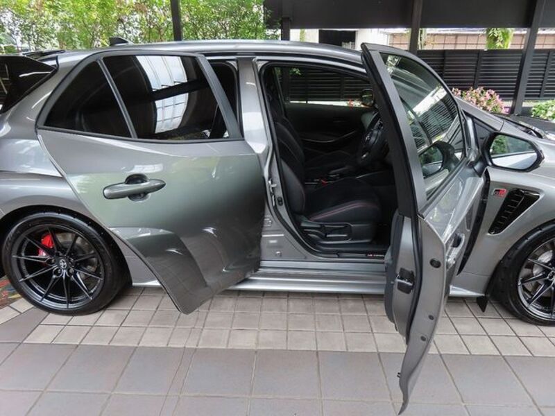 GR COROLLA