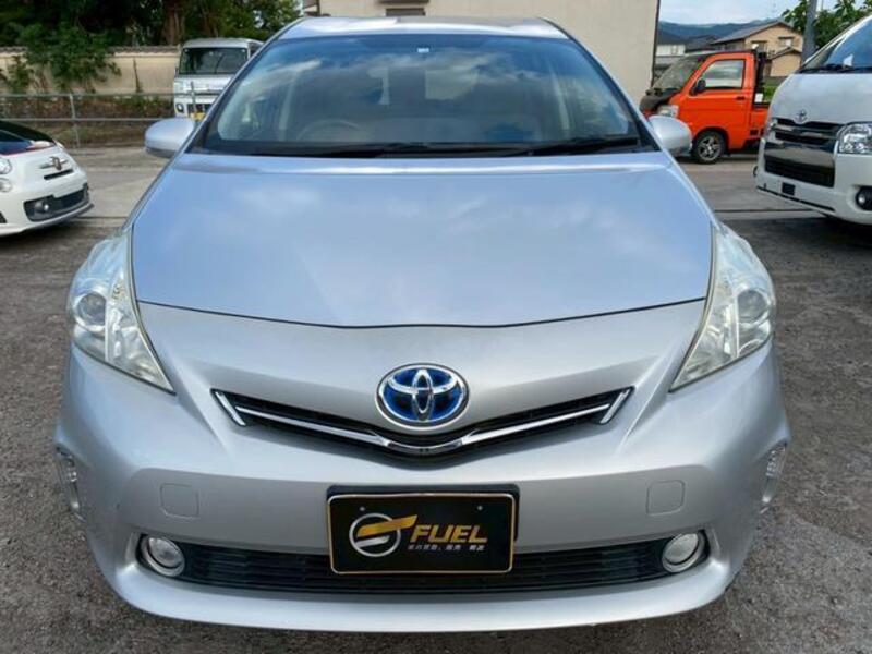 PRIUS ALPHA