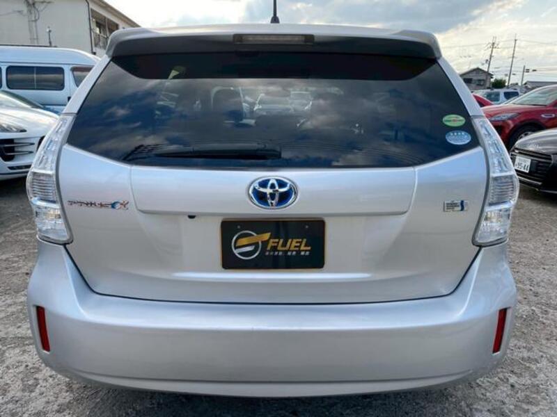 PRIUS ALPHA