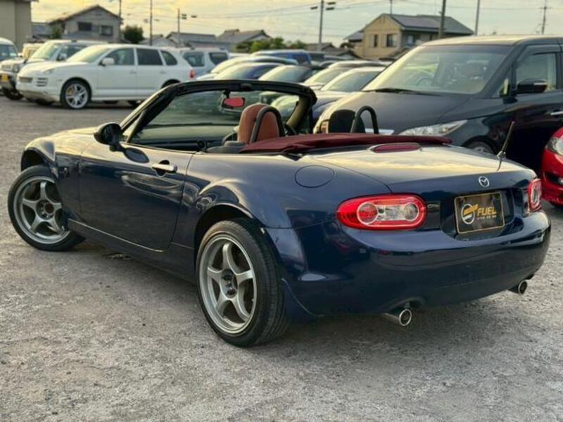 ROADSTER