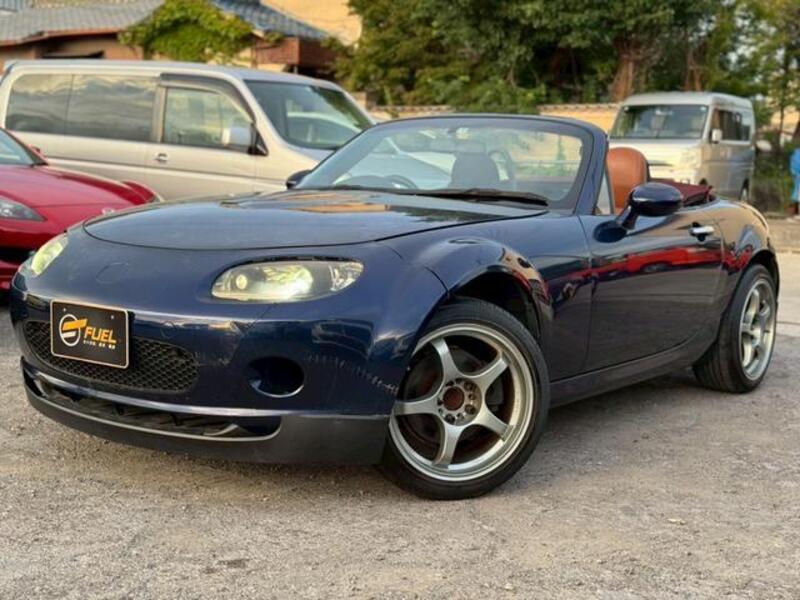 ROADSTER