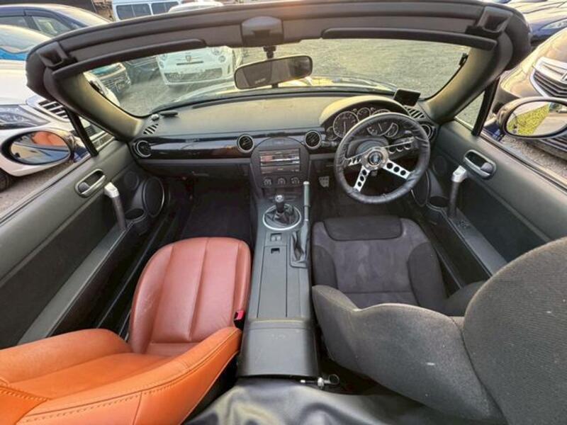 ROADSTER