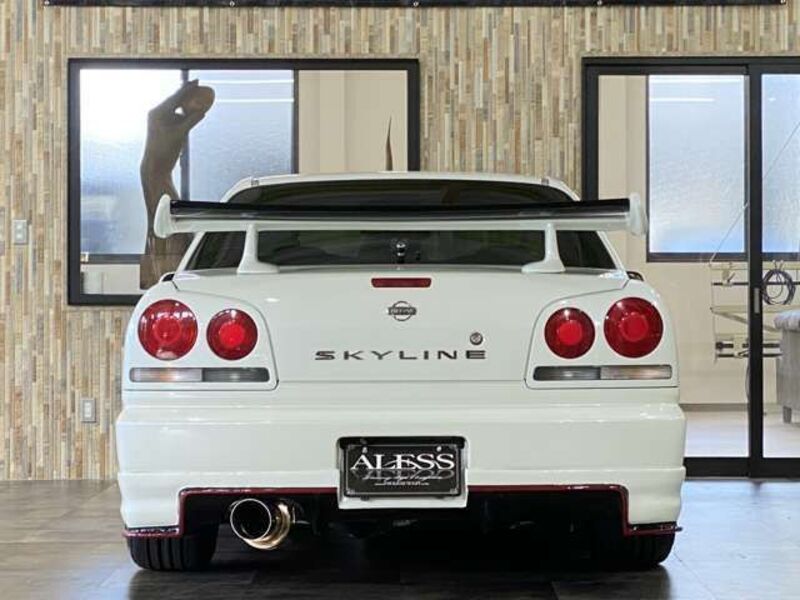 SKYLINE