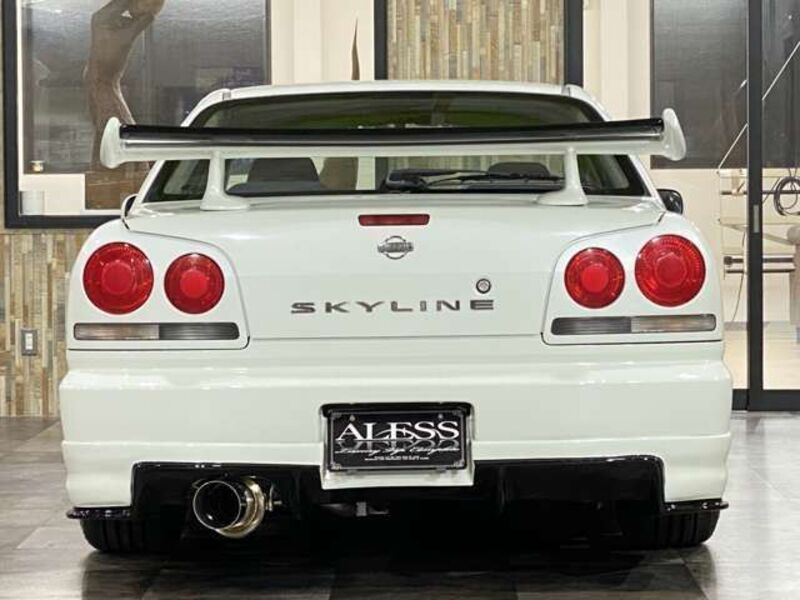 SKYLINE