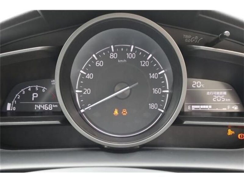 MAZDA2