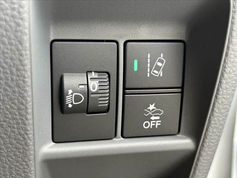 N-VAN
