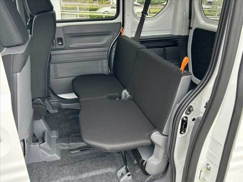 N-VAN