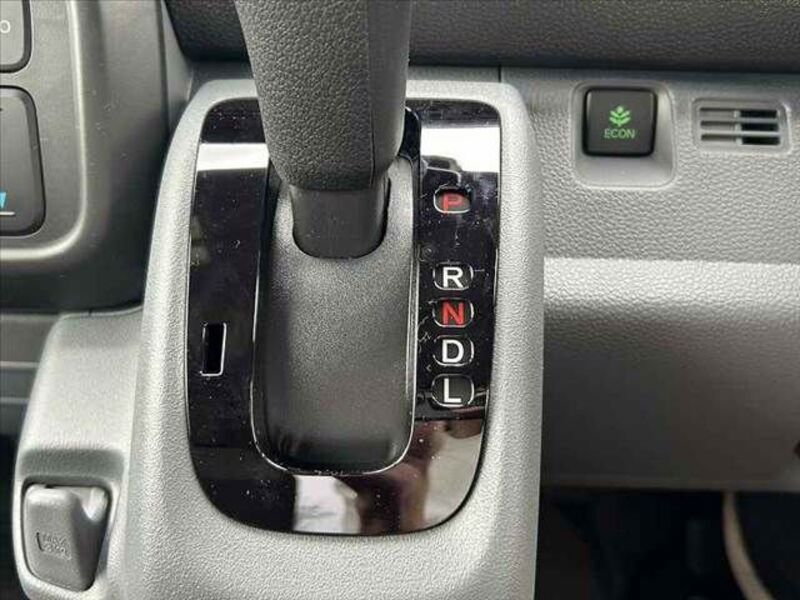 N-VAN