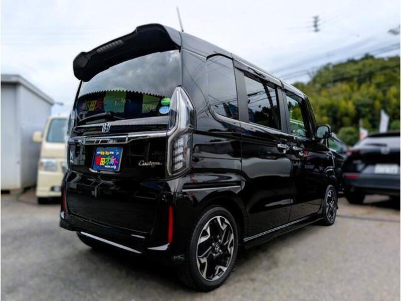 N BOX CUSTOM