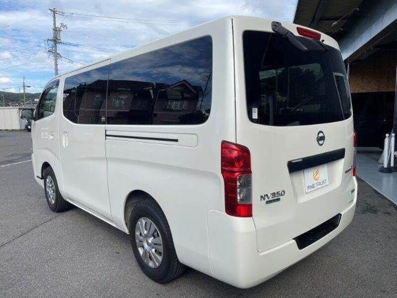 NV350 CARAVAN