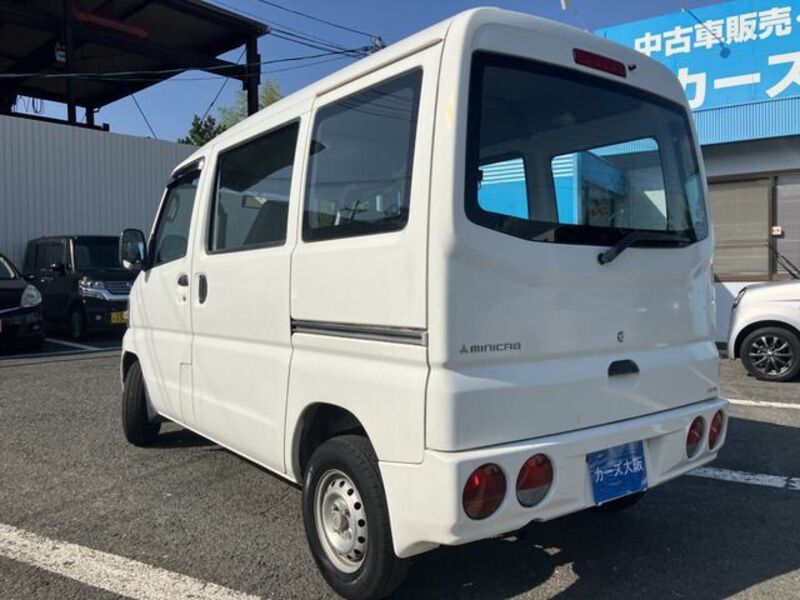 MINICAB VAN