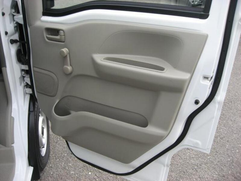 MINICAB VAN