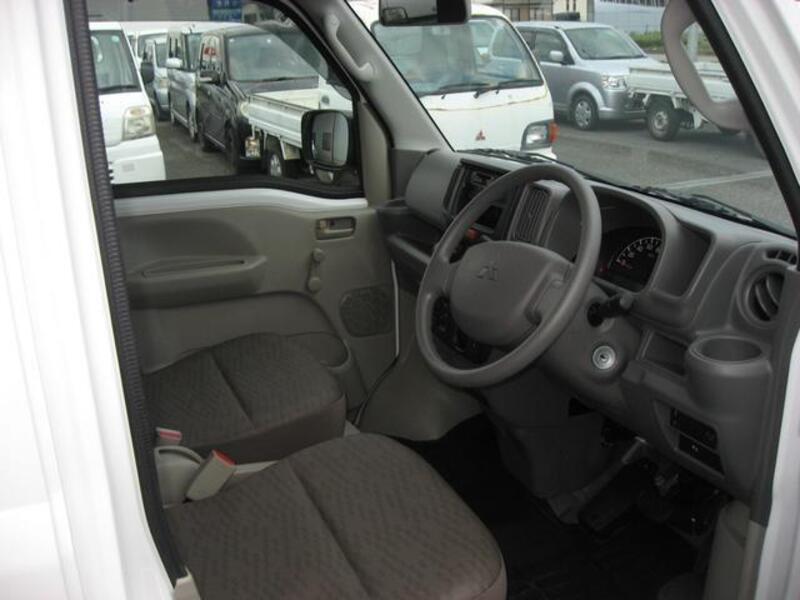 MINICAB VAN