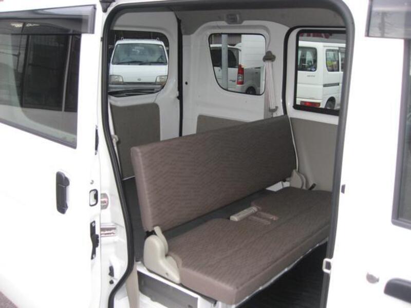 MINICAB VAN