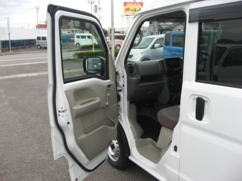 MINICAB VAN