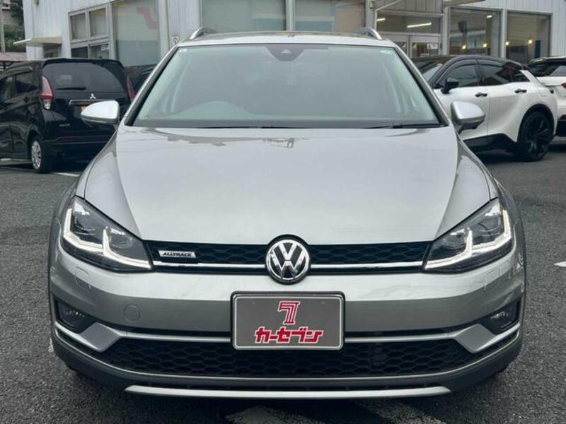 GOLF ALLTRACK