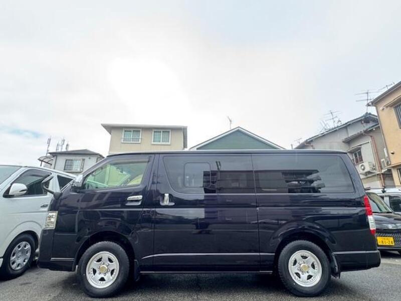 HIACE VAN