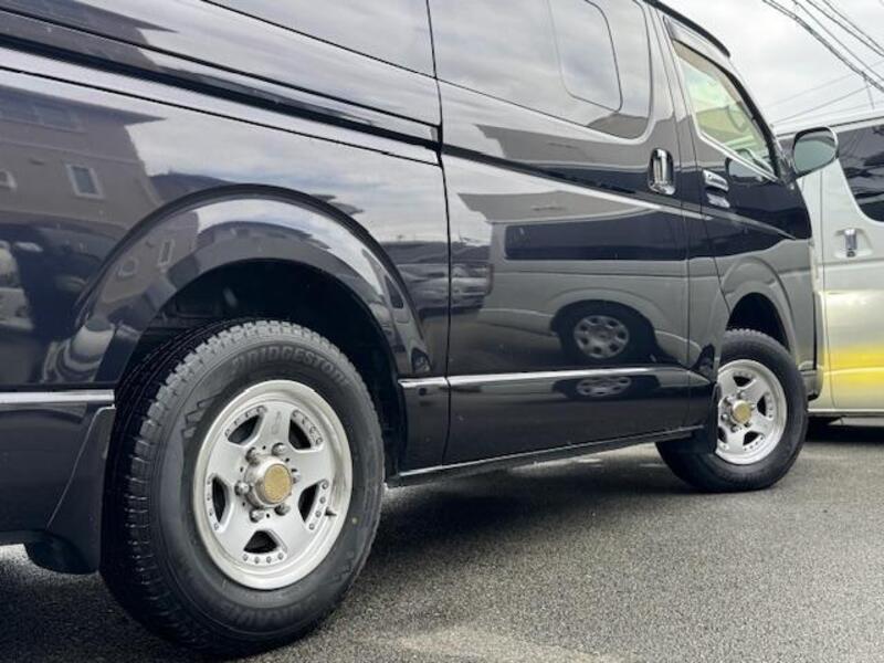 HIACE VAN