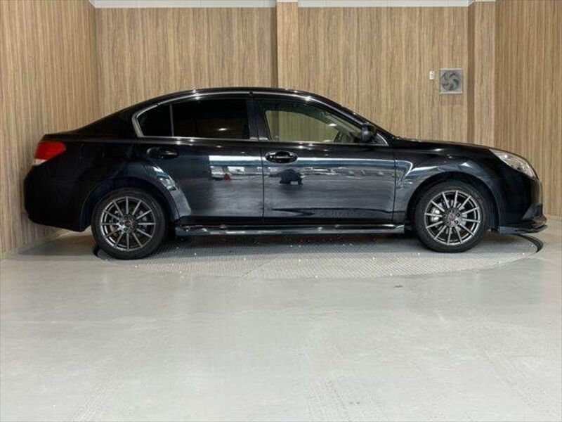 LEGACY B4