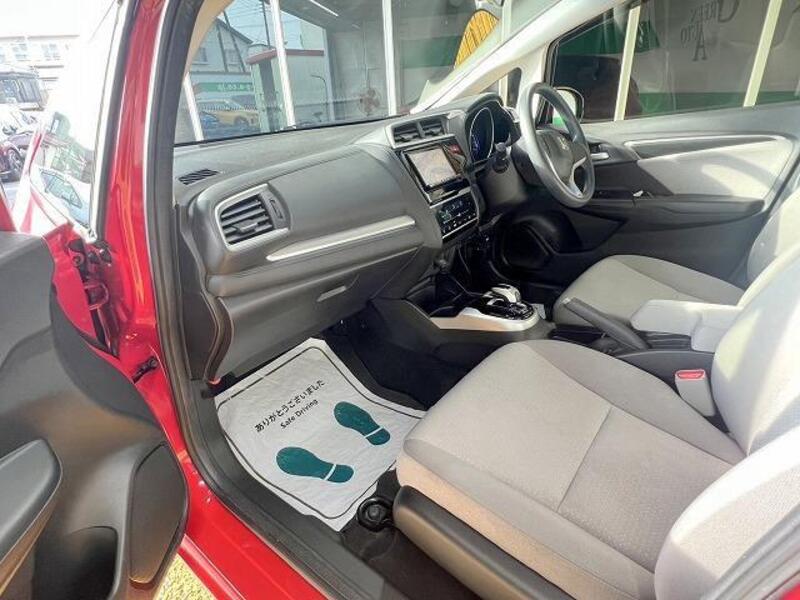 FIT HYBRID
