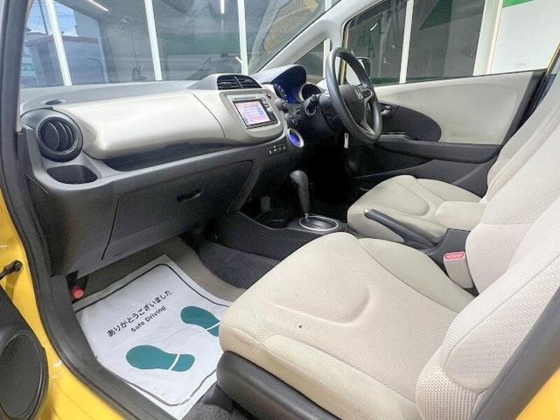 FIT HYBRID