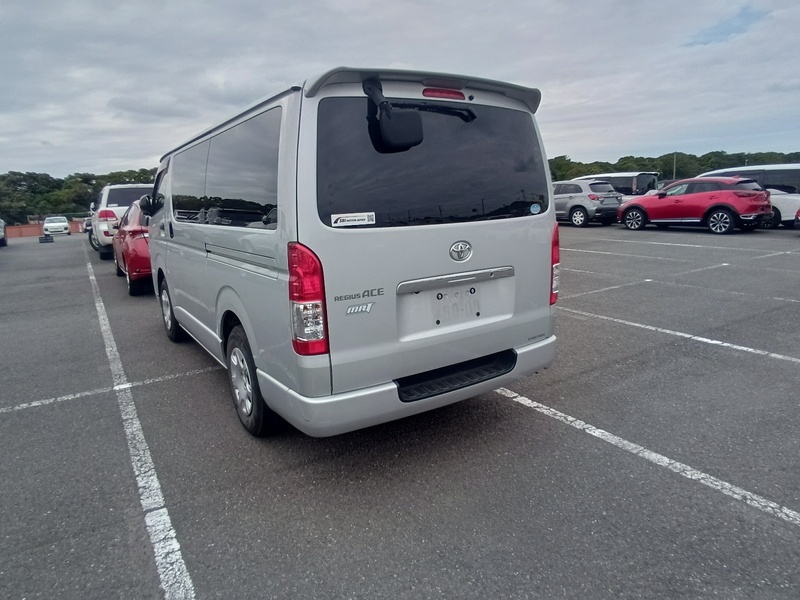 Regiusace Van