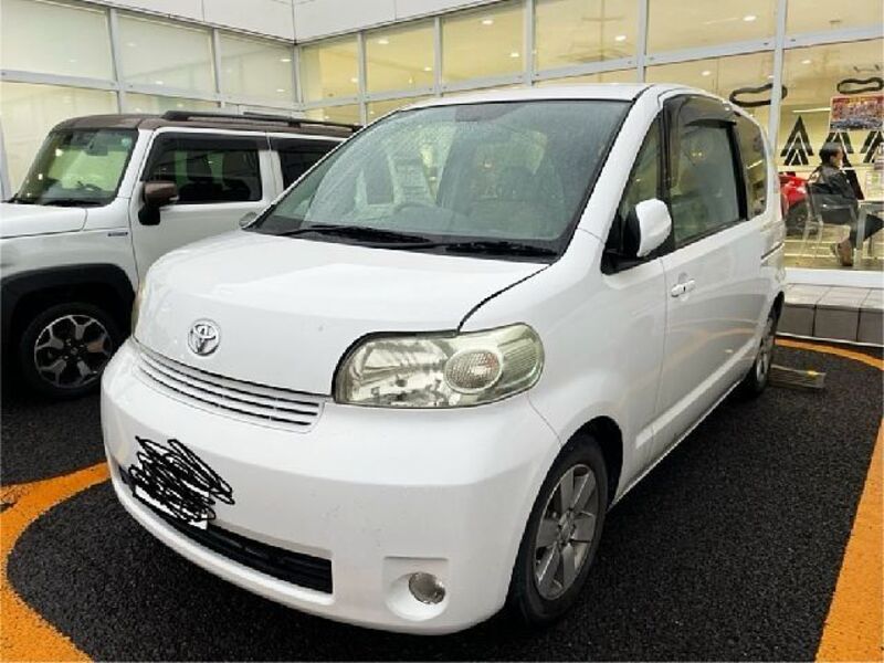 TOYOTA PORTE