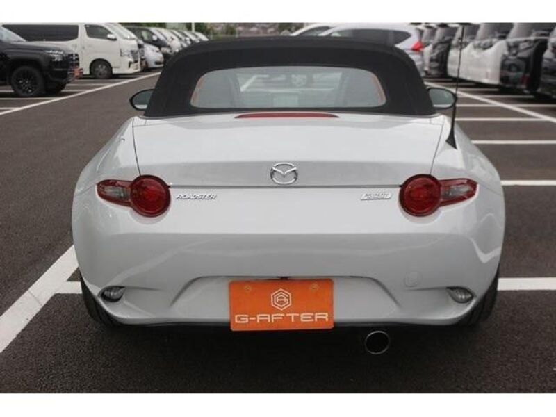 ROADSTER