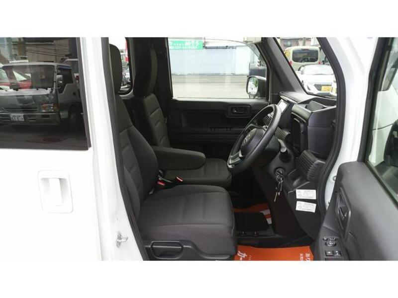 N-VAN