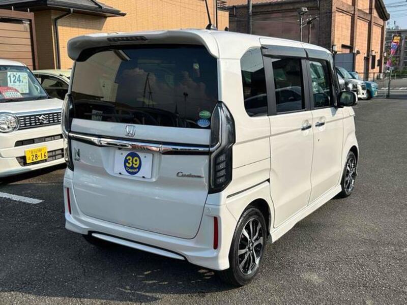N BOX CUSTOM
