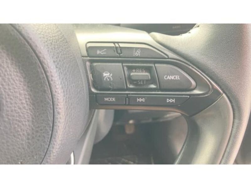 YARIS CROSS