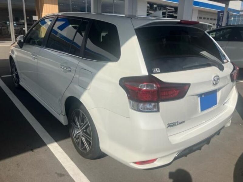 COROLLA FIELDER