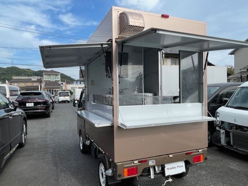 CARRY TRUCK