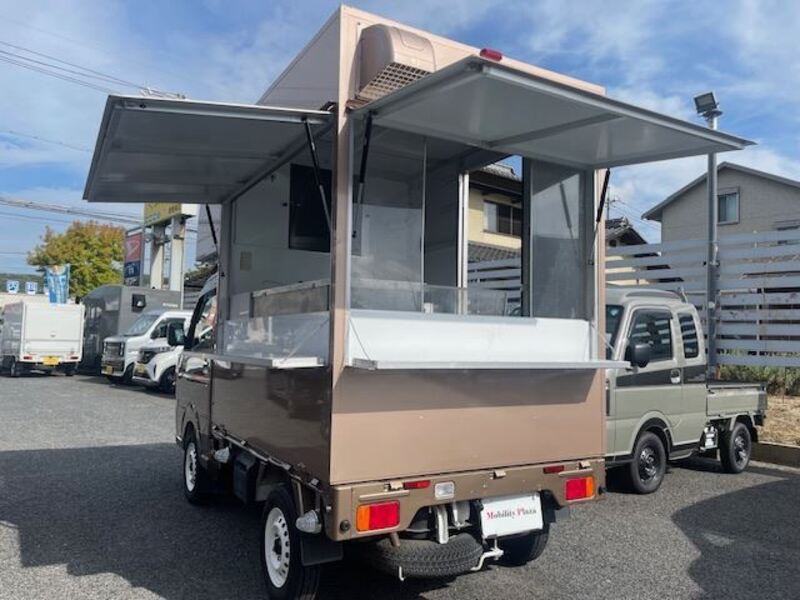 CARRY TRUCK