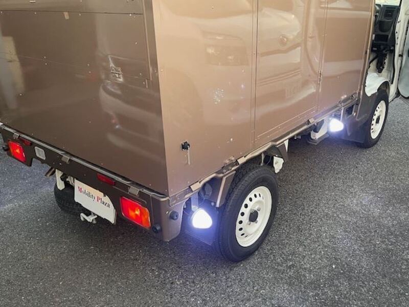 CARRY TRUCK