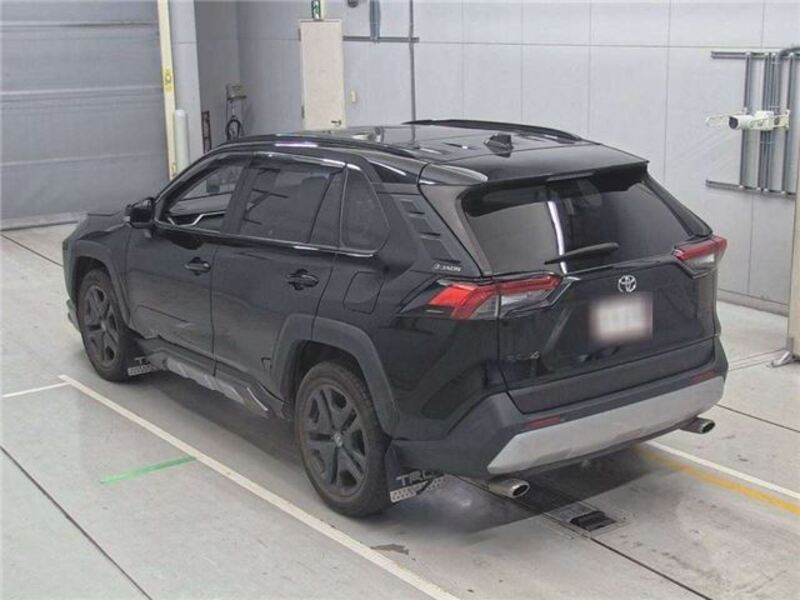 RAV4
