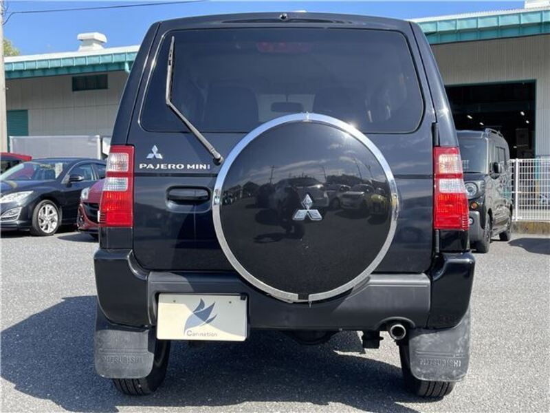 PAJERO MINI